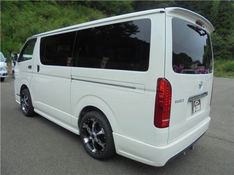 HIACE VAN