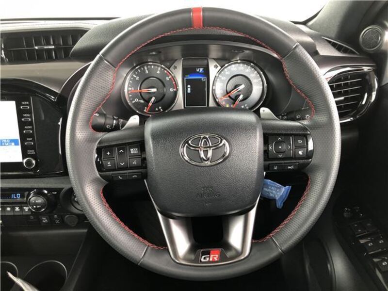 HILUX