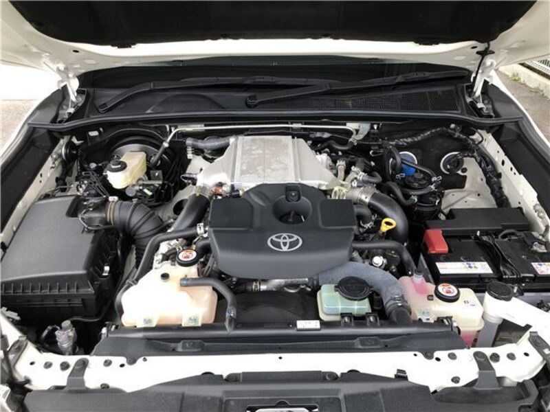 HILUX