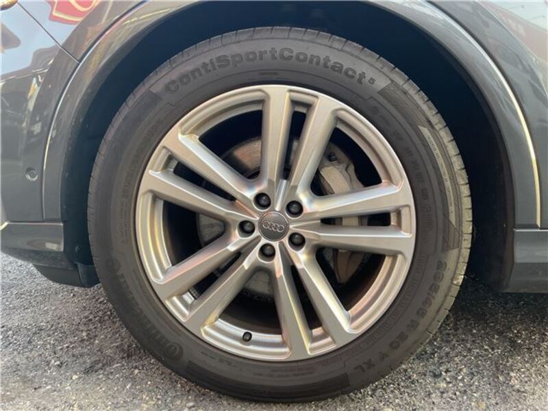 Q7