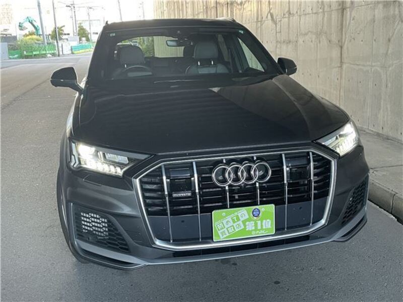 Q7