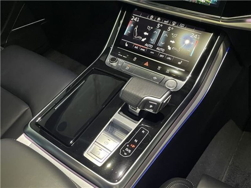 Q7