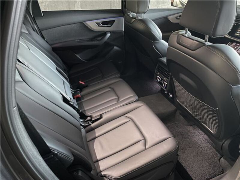Q7