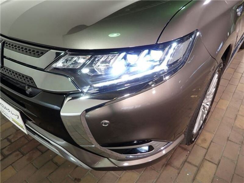 OUTLANDER PHEV
