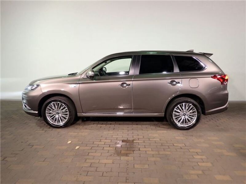 OUTLANDER PHEV