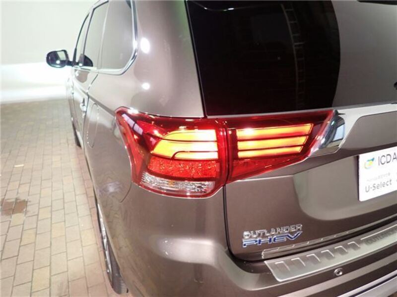 OUTLANDER PHEV