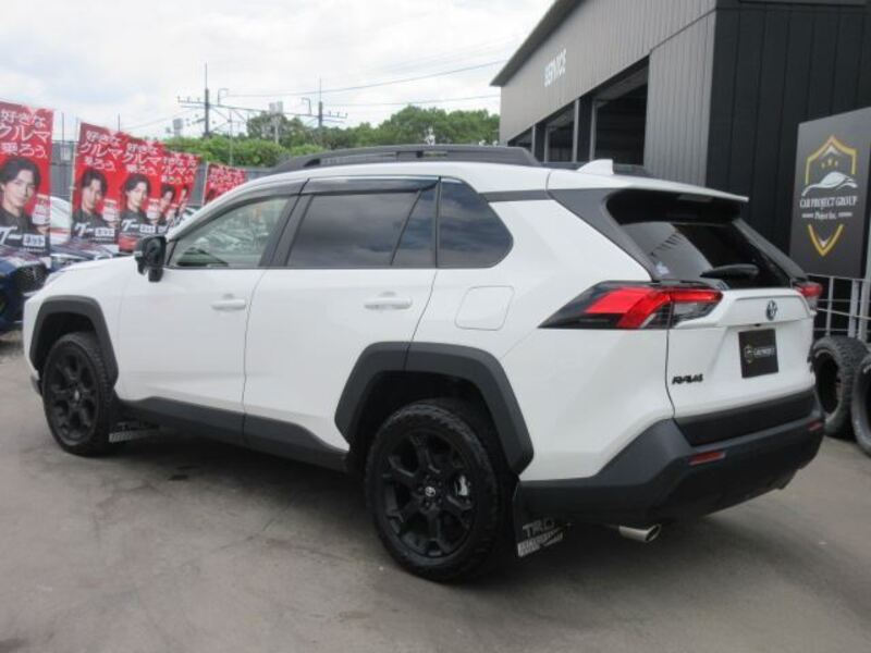 RAV4