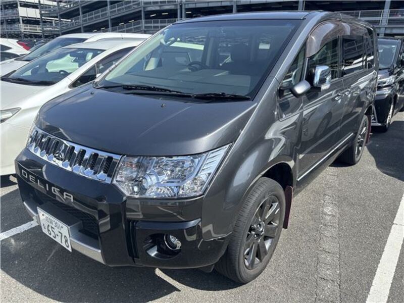 MITSUBISHI DELICA D5