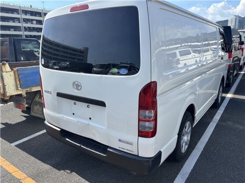 HIACE VAN