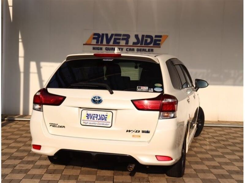 COROLLA FIELDER