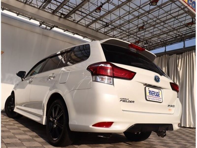 COROLLA FIELDER