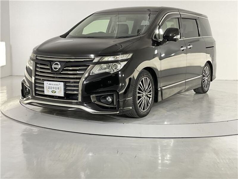 NISSAN ELGRAND