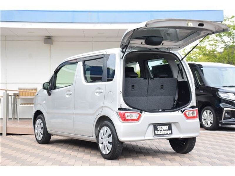 WAGON R