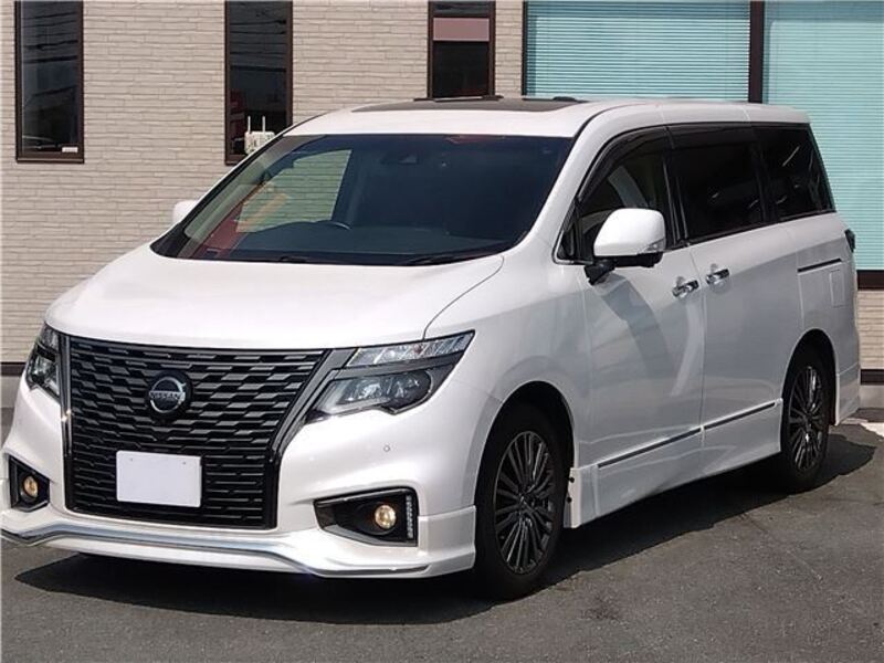 NISSAN ELGRAND
