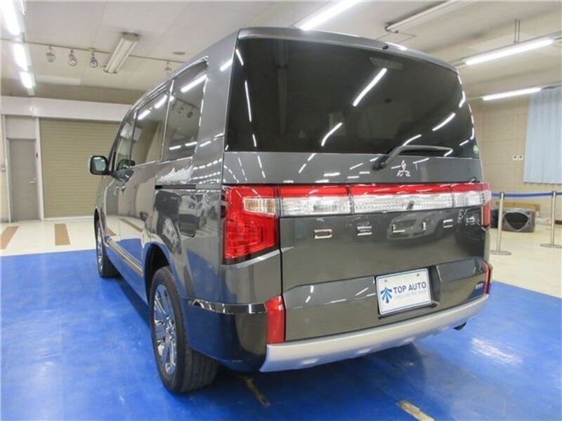 DELICA D5