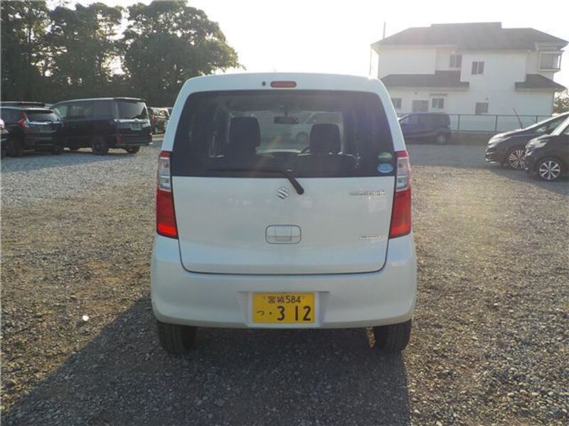WAGON R