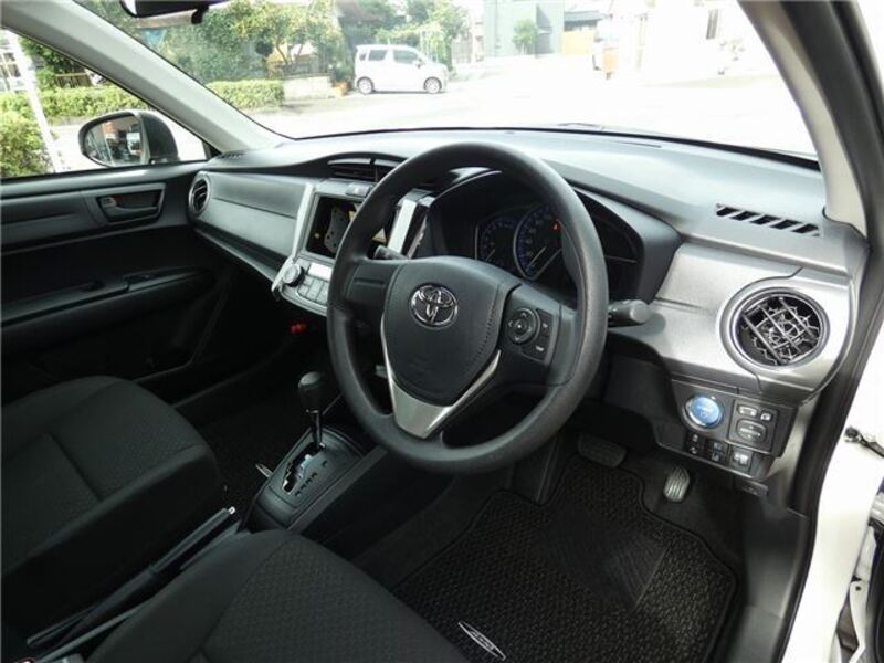 COROLLA AXIO