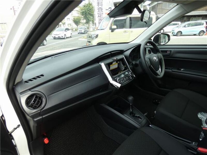 COROLLA AXIO