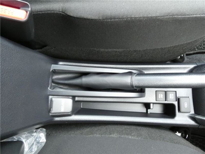COROLLA AXIO