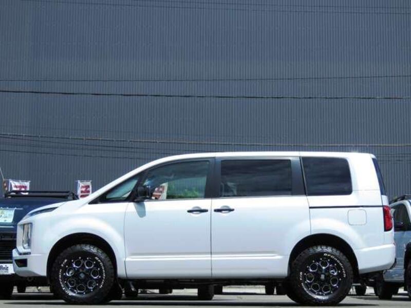 DELICA D5