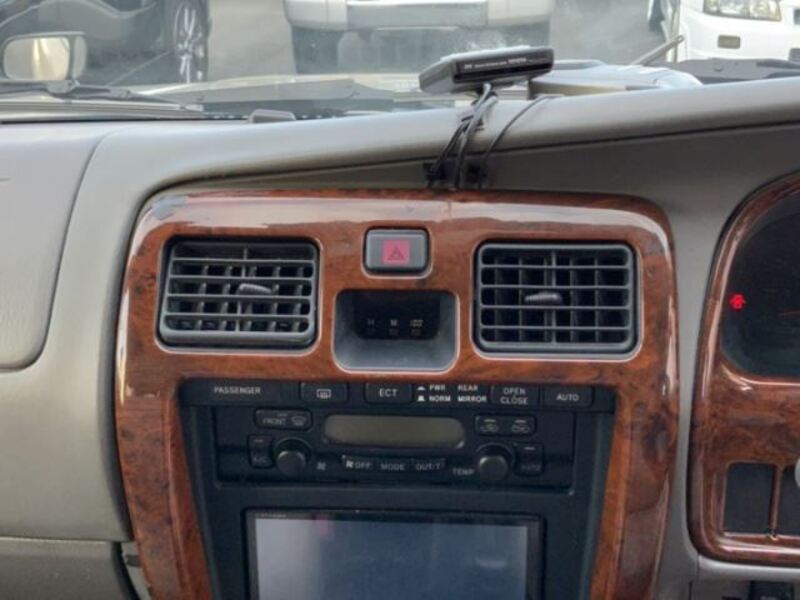 HILUX SURF