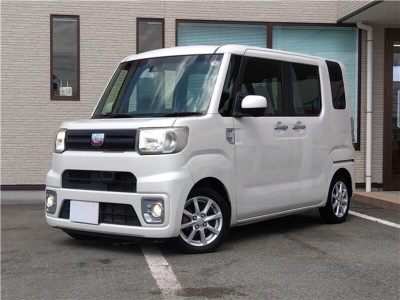 DAIHATSU WAKE