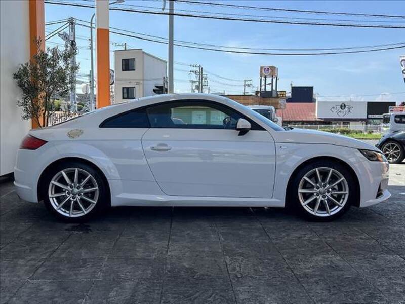 TT