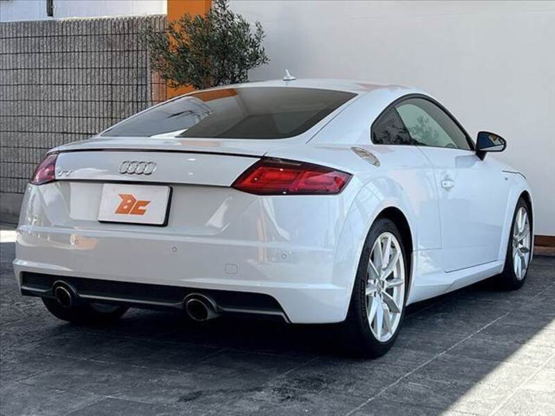 TT