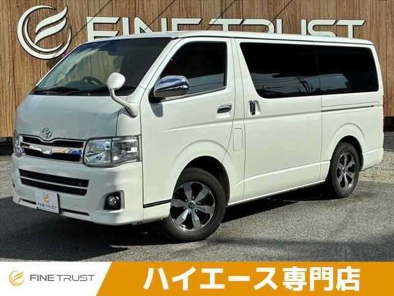 TOYOTA HIACE VAN