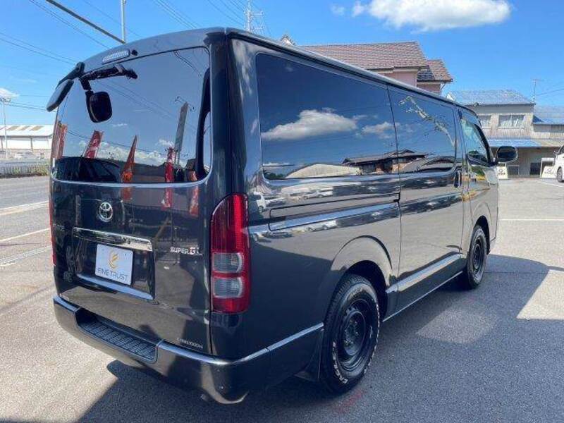 HIACE VAN