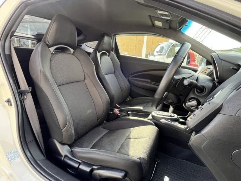 CR-Z