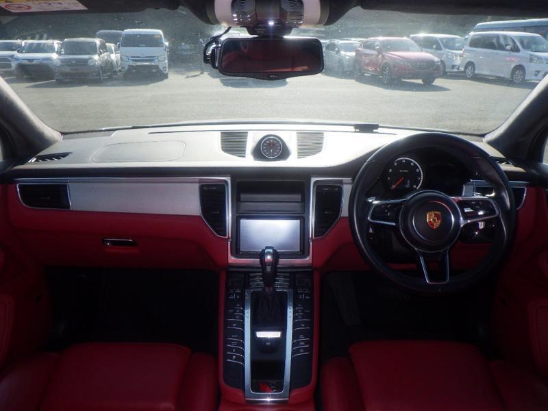 MACAN