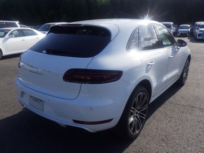 MACAN