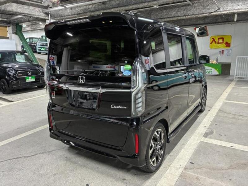 N BOX CUSTOM