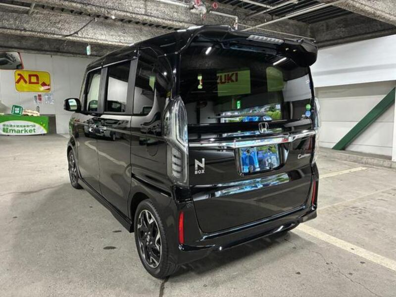 N BOX CUSTOM
