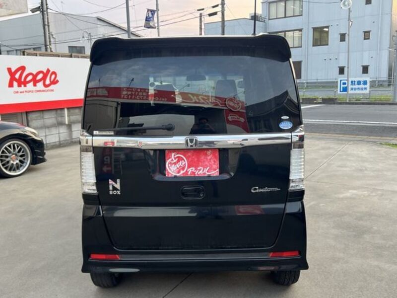 N BOX CUSTOM