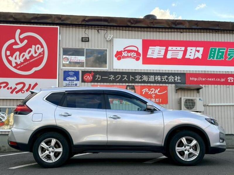 X-TRAIL