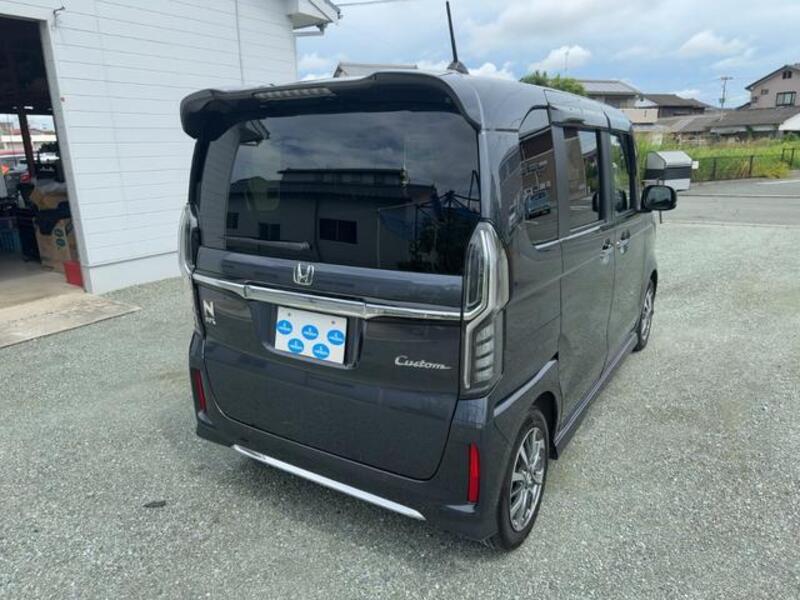N BOX CUSTOM