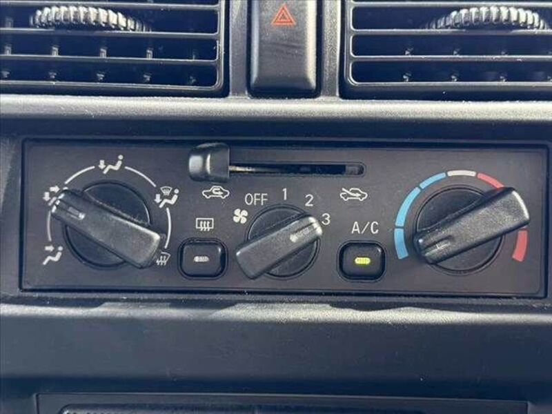 CLIPPER VAN