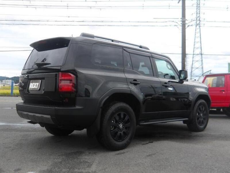 LAND CRUISER 250