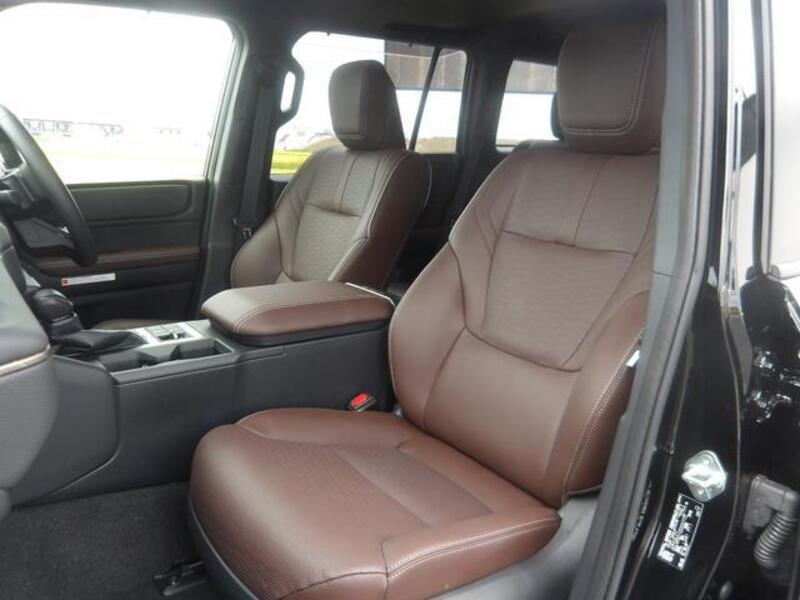 LAND CRUISER 250