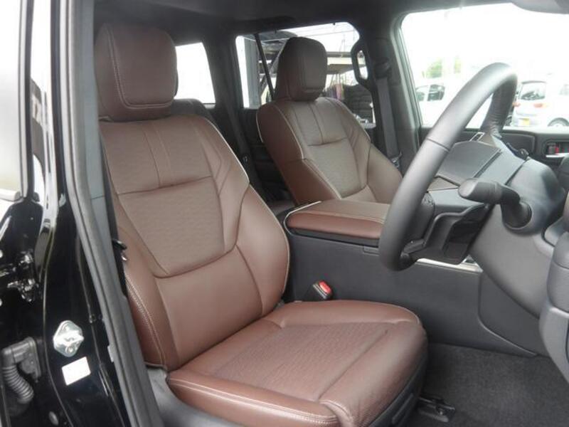 LAND CRUISER 250