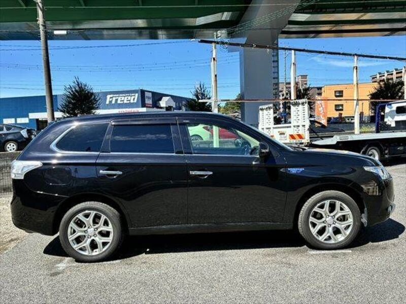 OUTLANDER PHEV