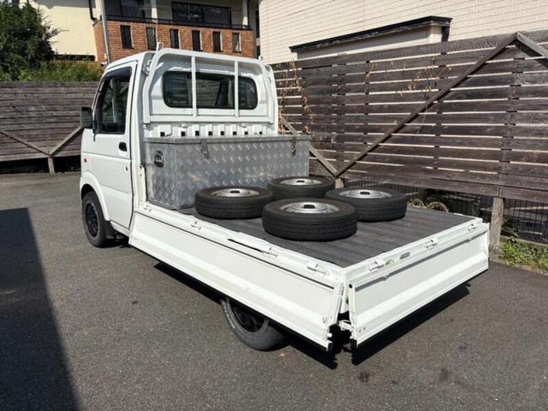 CARRY TRUCK
