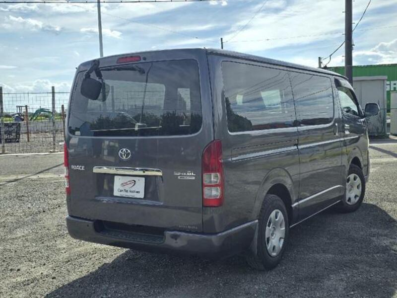 HIACE VAN