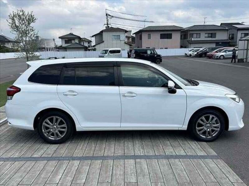 COROLLA FIELDER