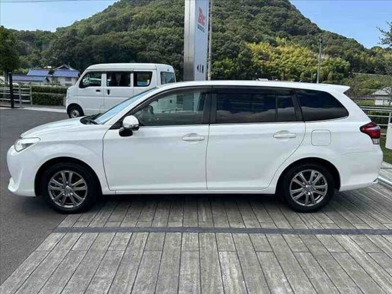 COROLLA FIELDER