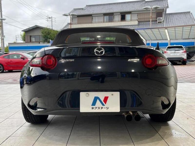 ROADSTER