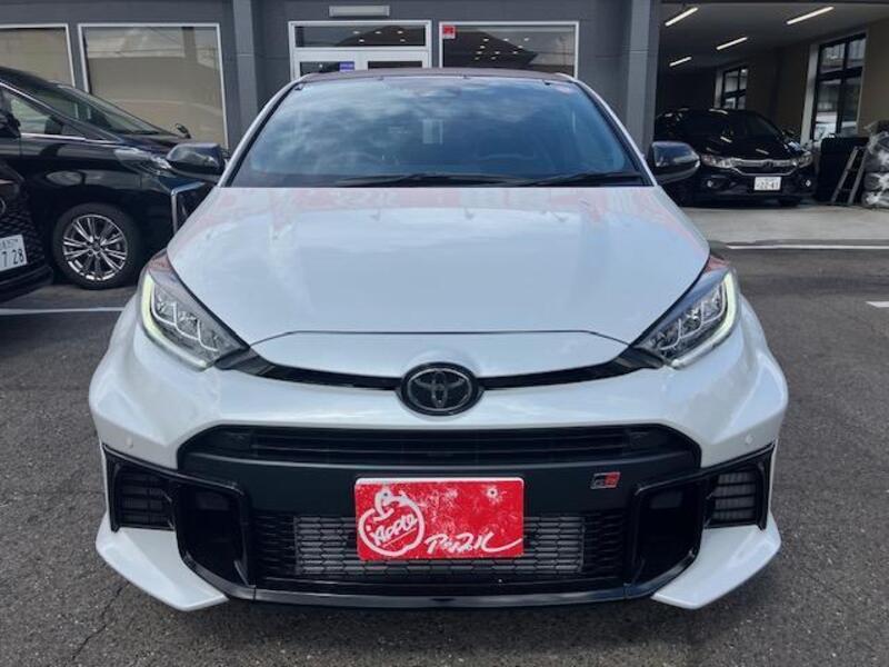 GR YARIS