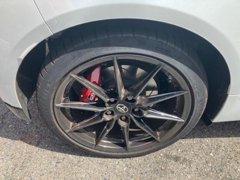 GR YARIS